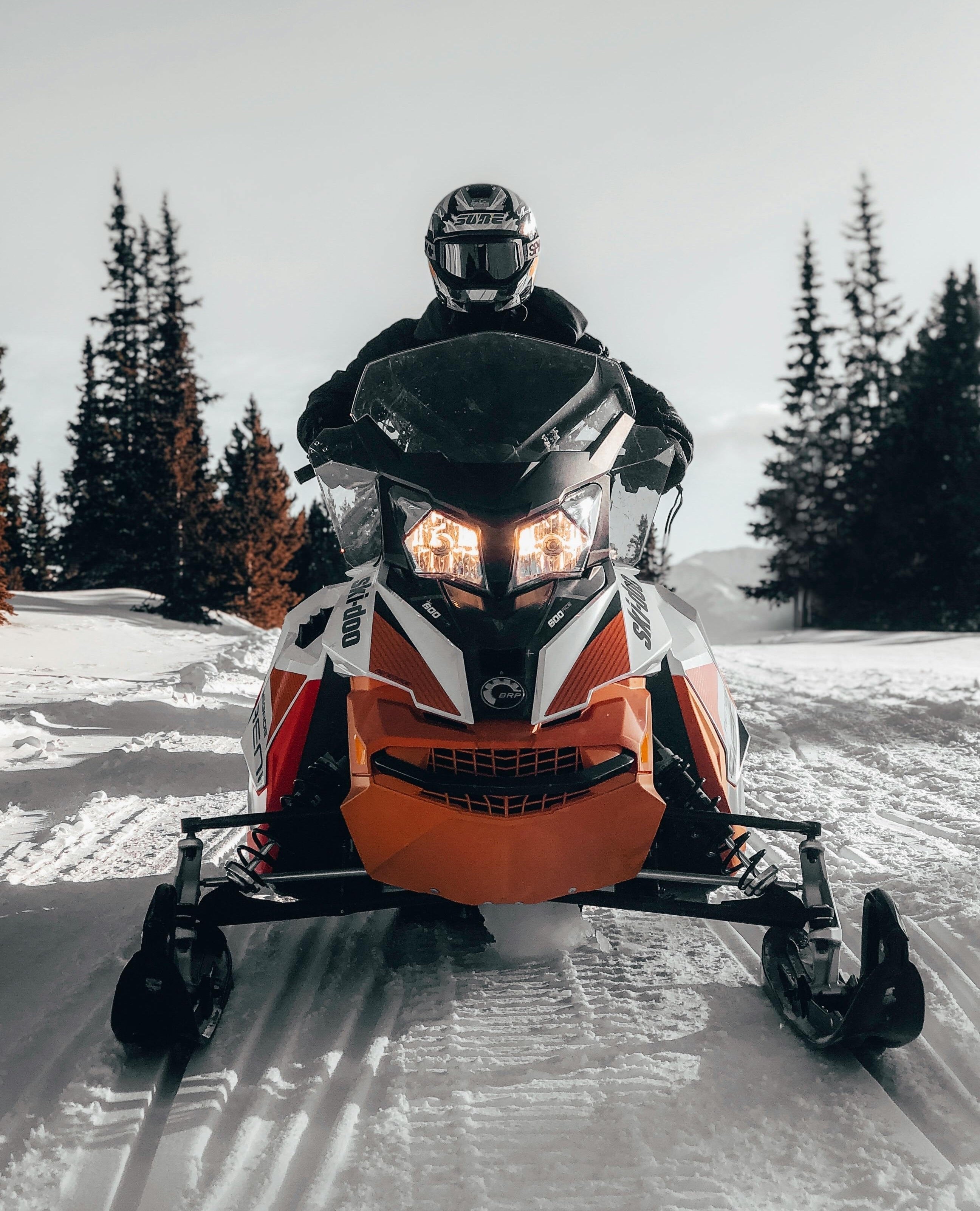 Snowmobile Extreme Cold Battery Care: Winter Performance Guide